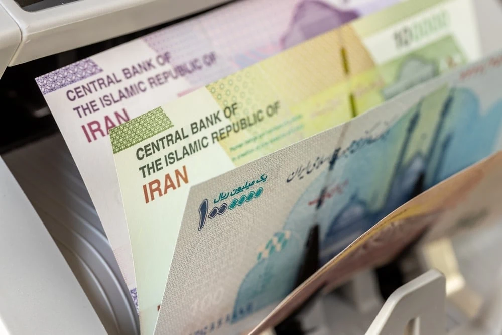 Iran Faces Deepening Economic Crisis As US Navy Blocks Oil Shipments, Rial Hits Record Low