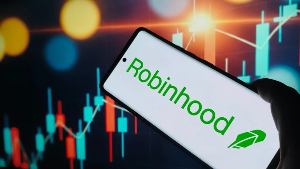 Robinhood CEO Vlad Tenev Fires Back On Tokenized Stocks After AMC’s Adam Aron Asks ‘How Can It Possibly Be Legal?’: 'Worth Fighting For'